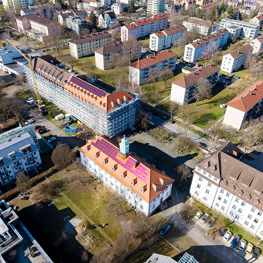 Drohnenaufnahme der Jägerkaserne in Konstanz – denkmalgeschütztes Gebäude als Referenzprojekt der Werner Ettwein GmbH